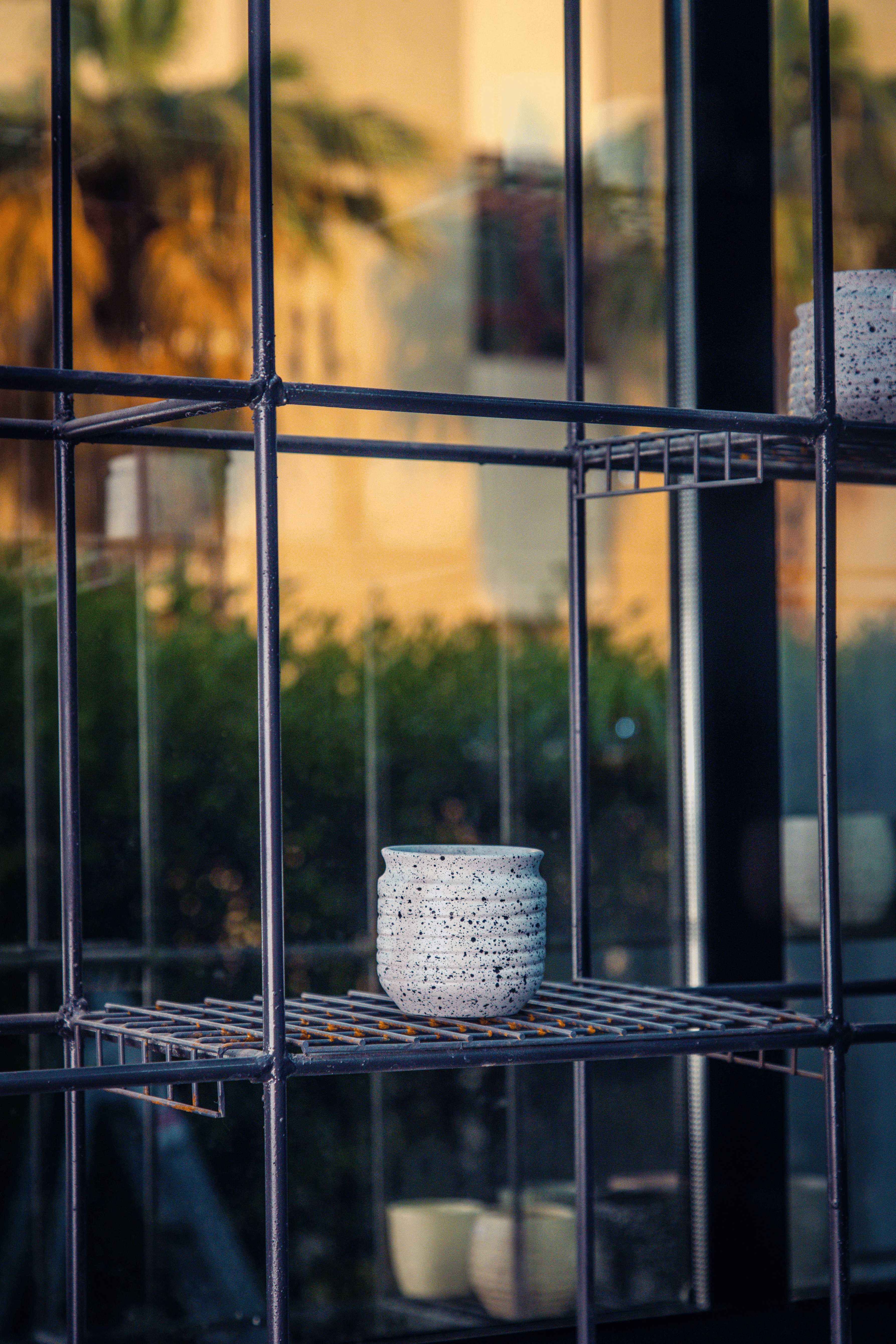 Small Table Pot