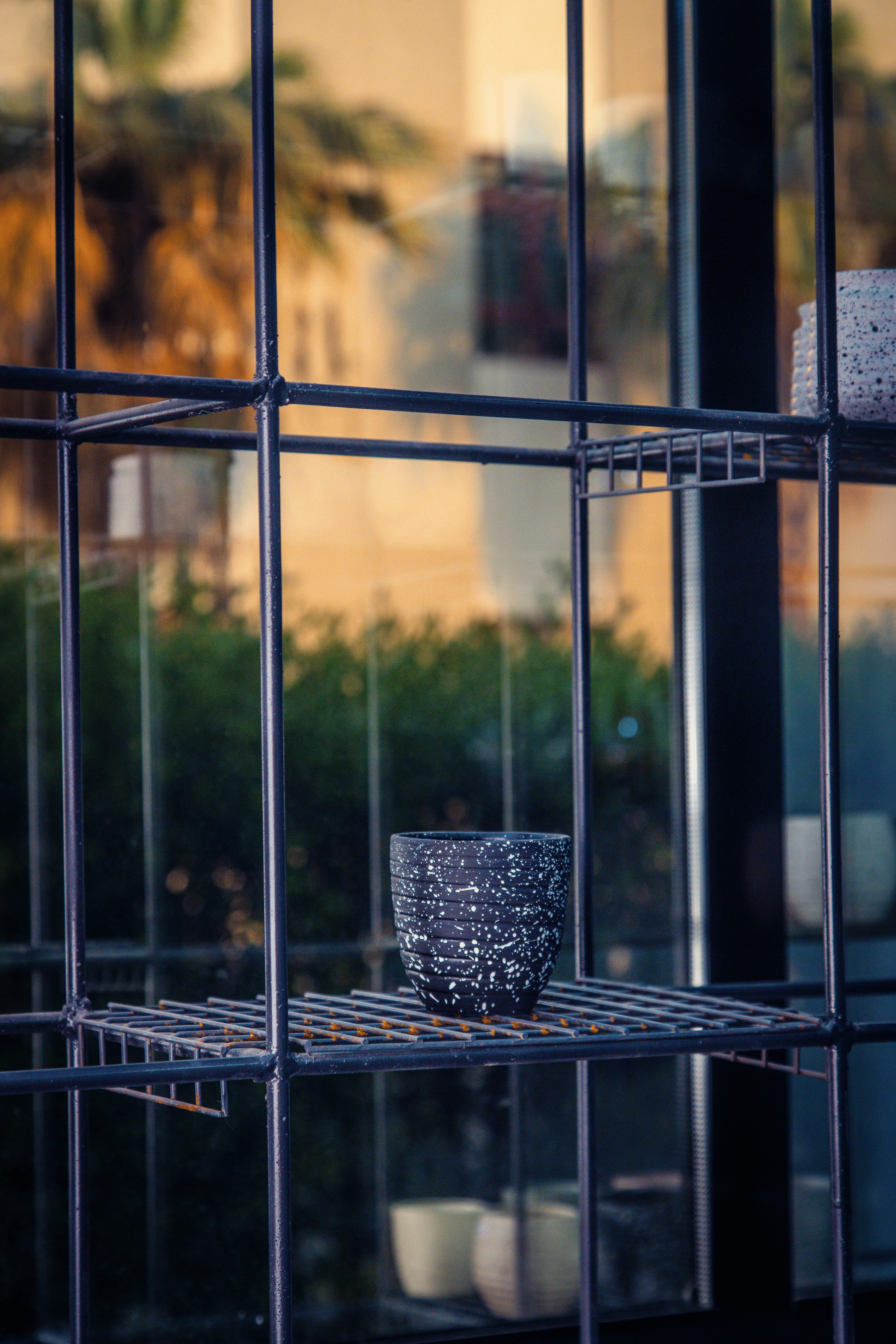 Small Table Pot