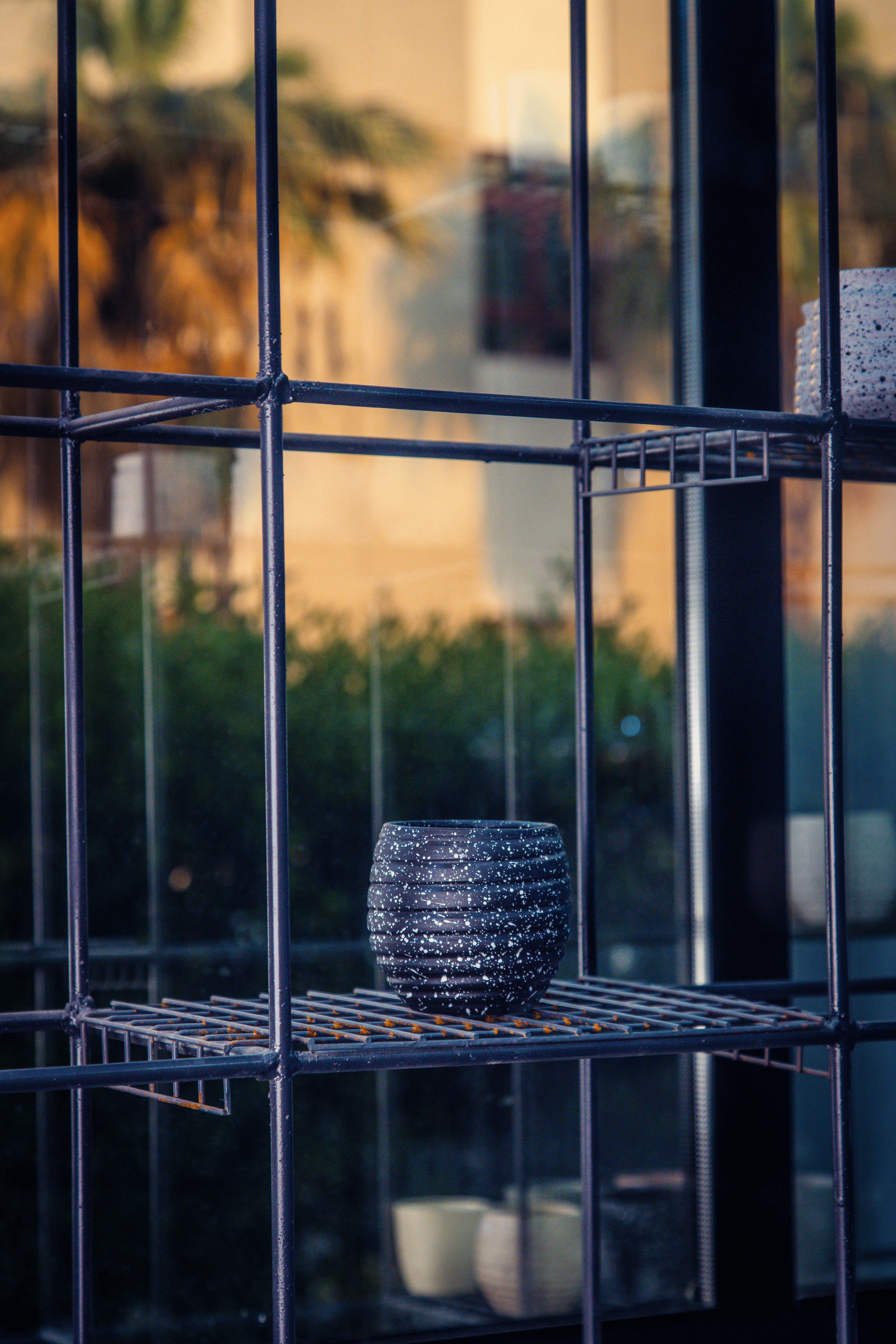 Small Table Pot