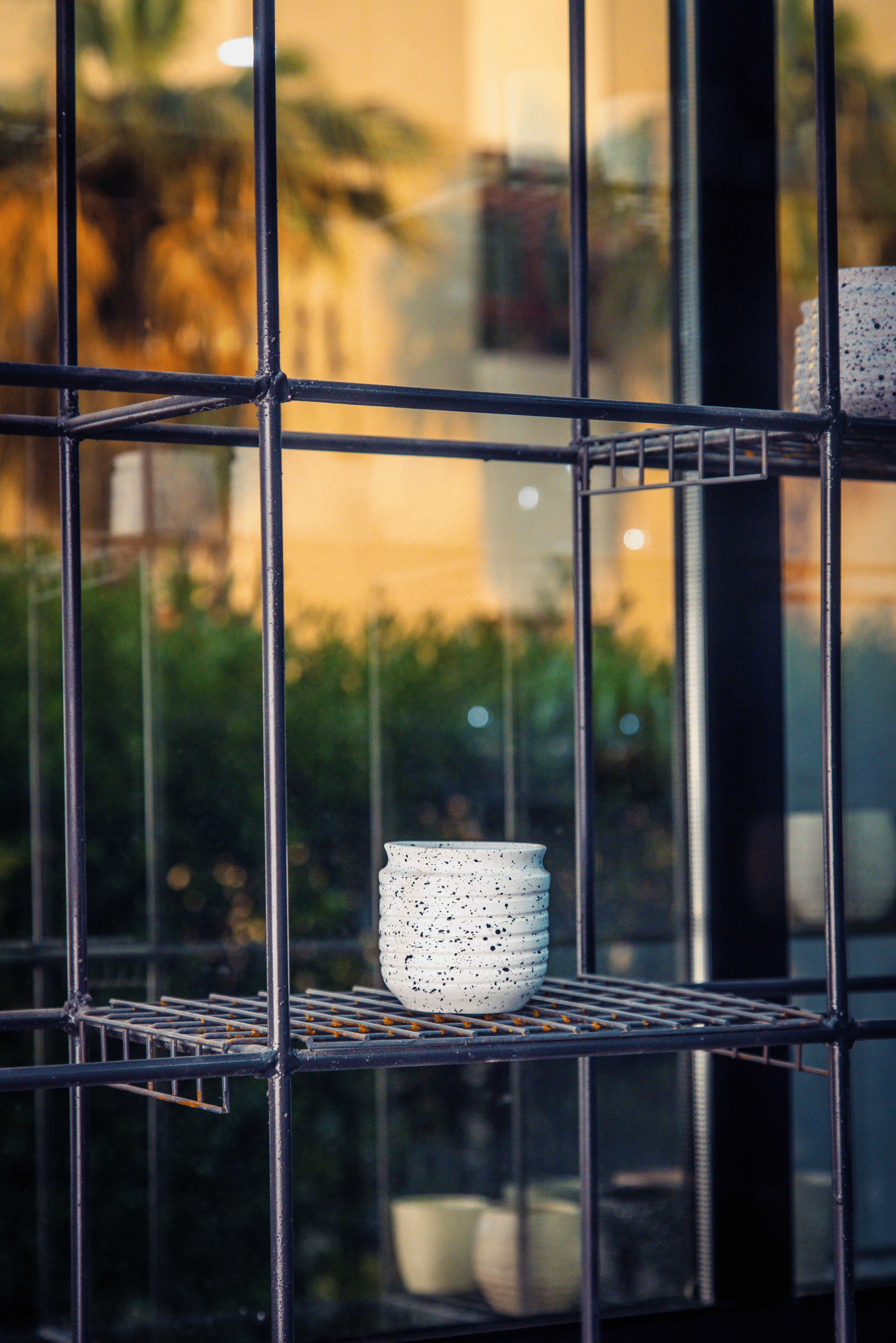 Small Table Pot