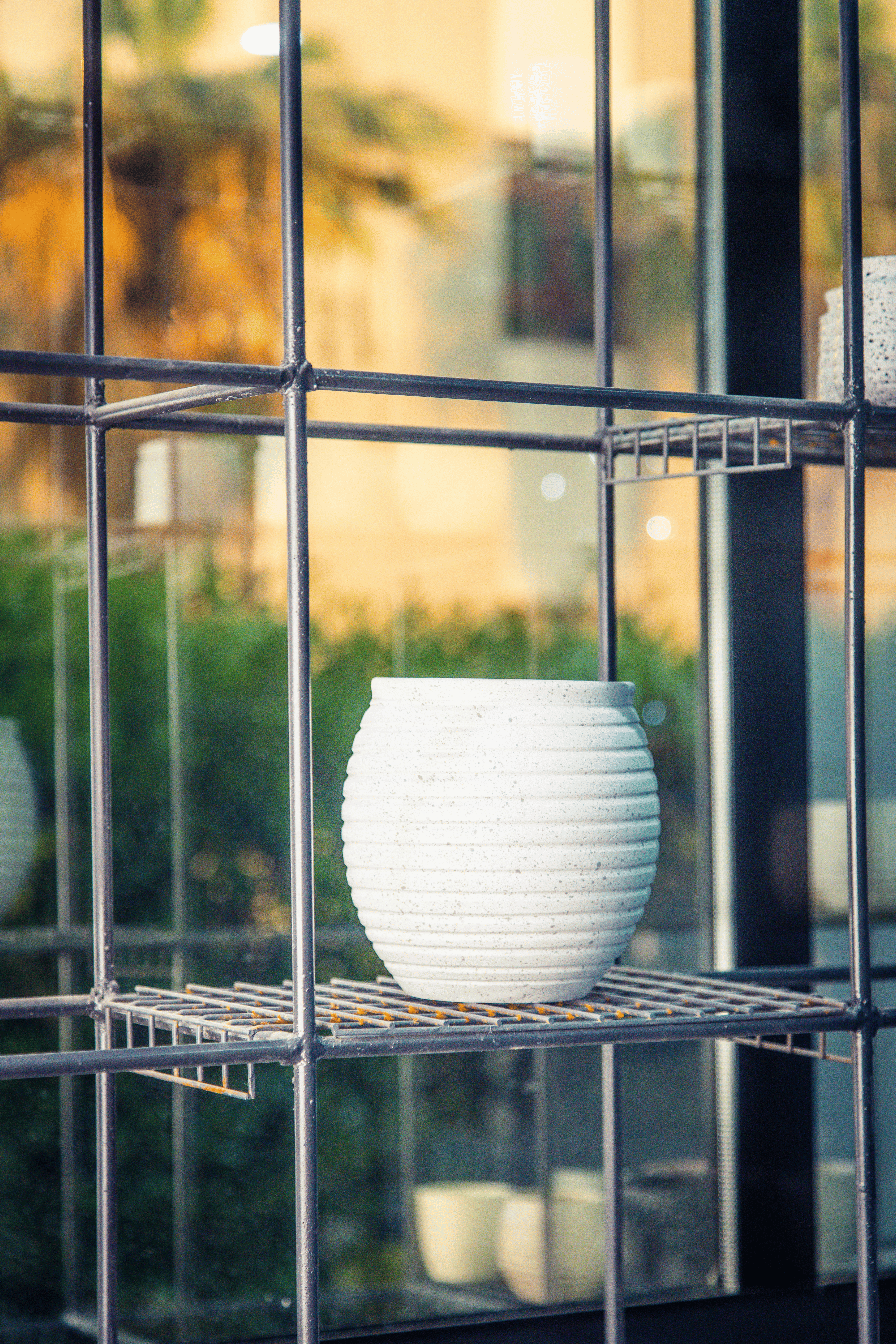 Small Table Pot