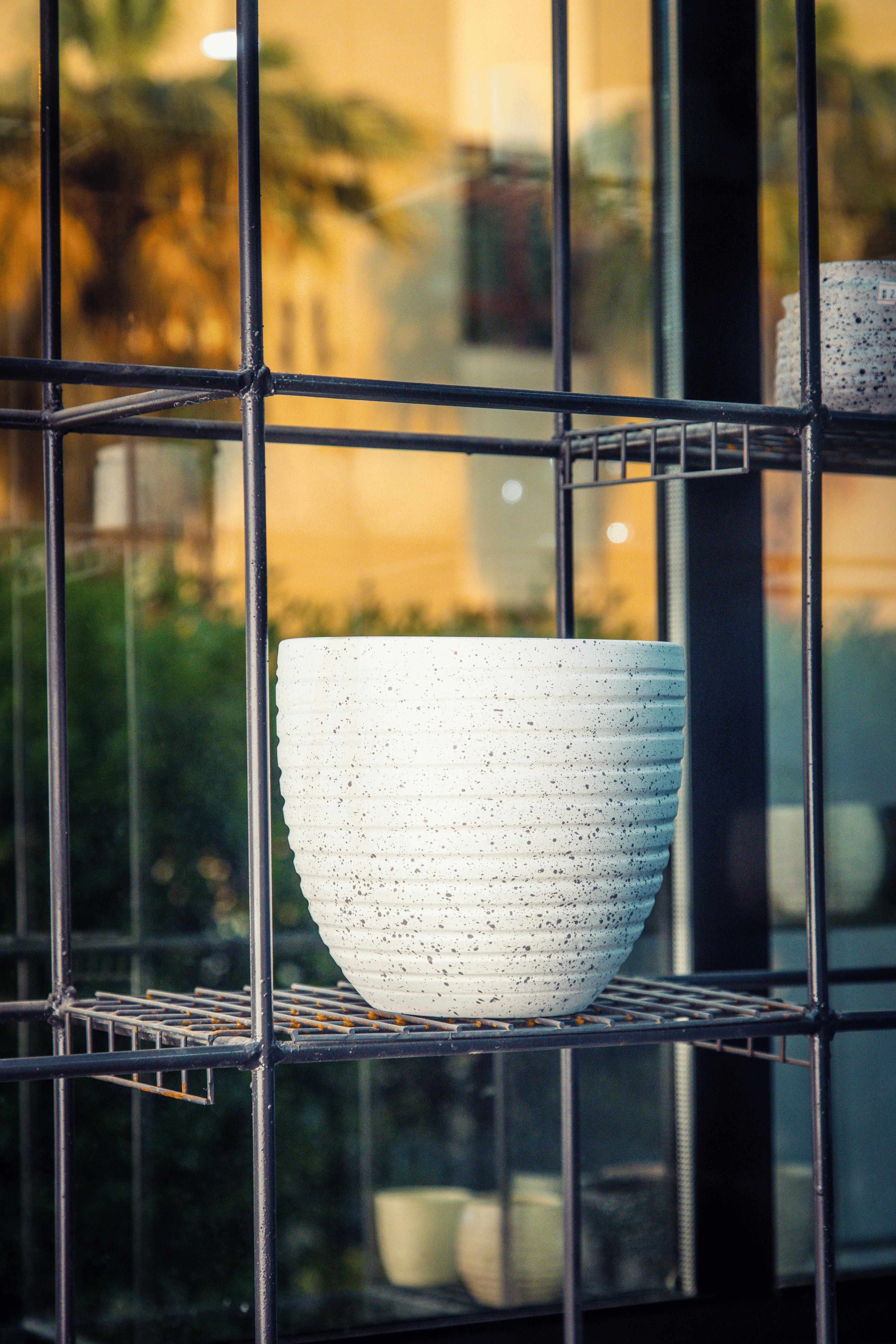 Small Table Pot