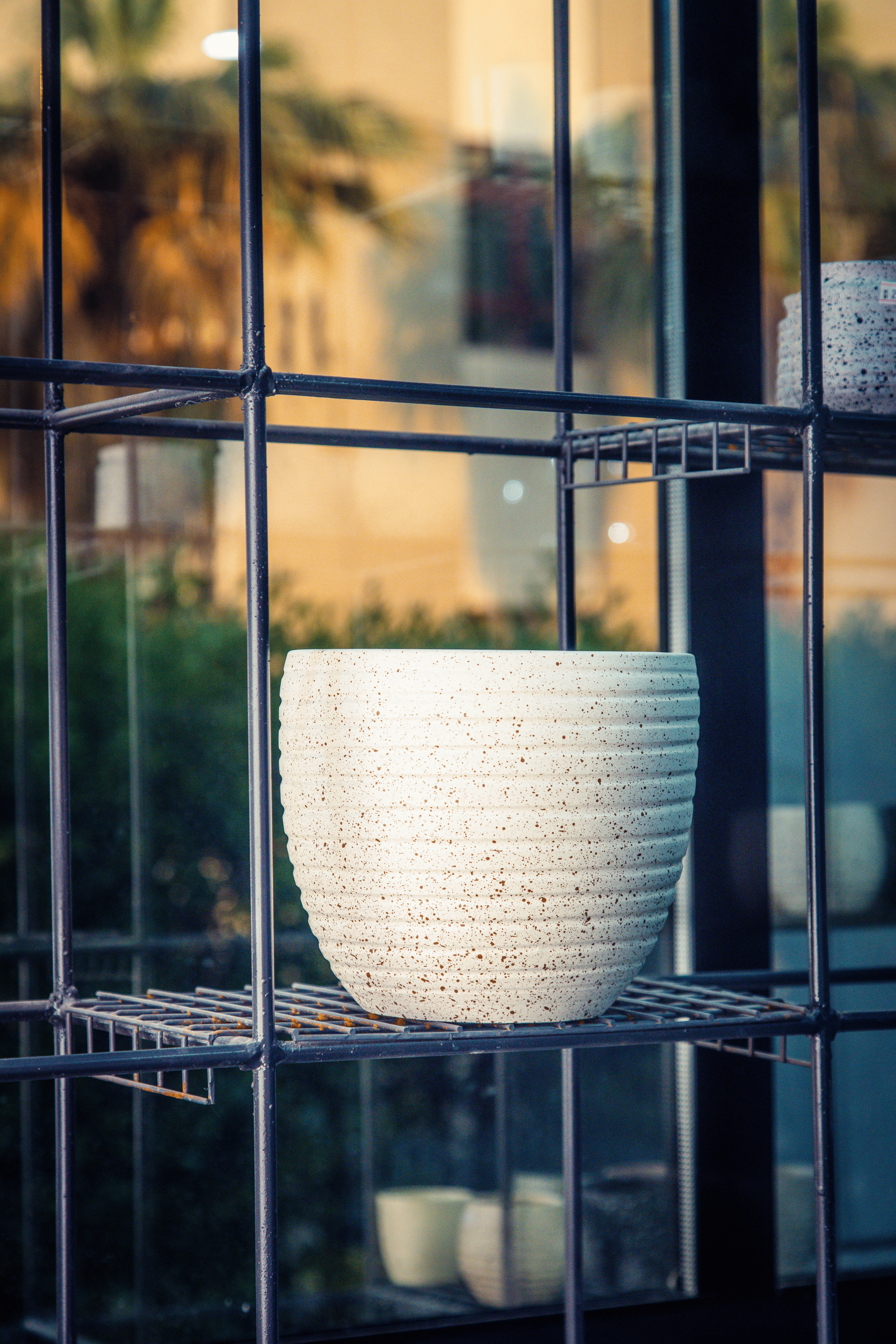 Small Table Pot