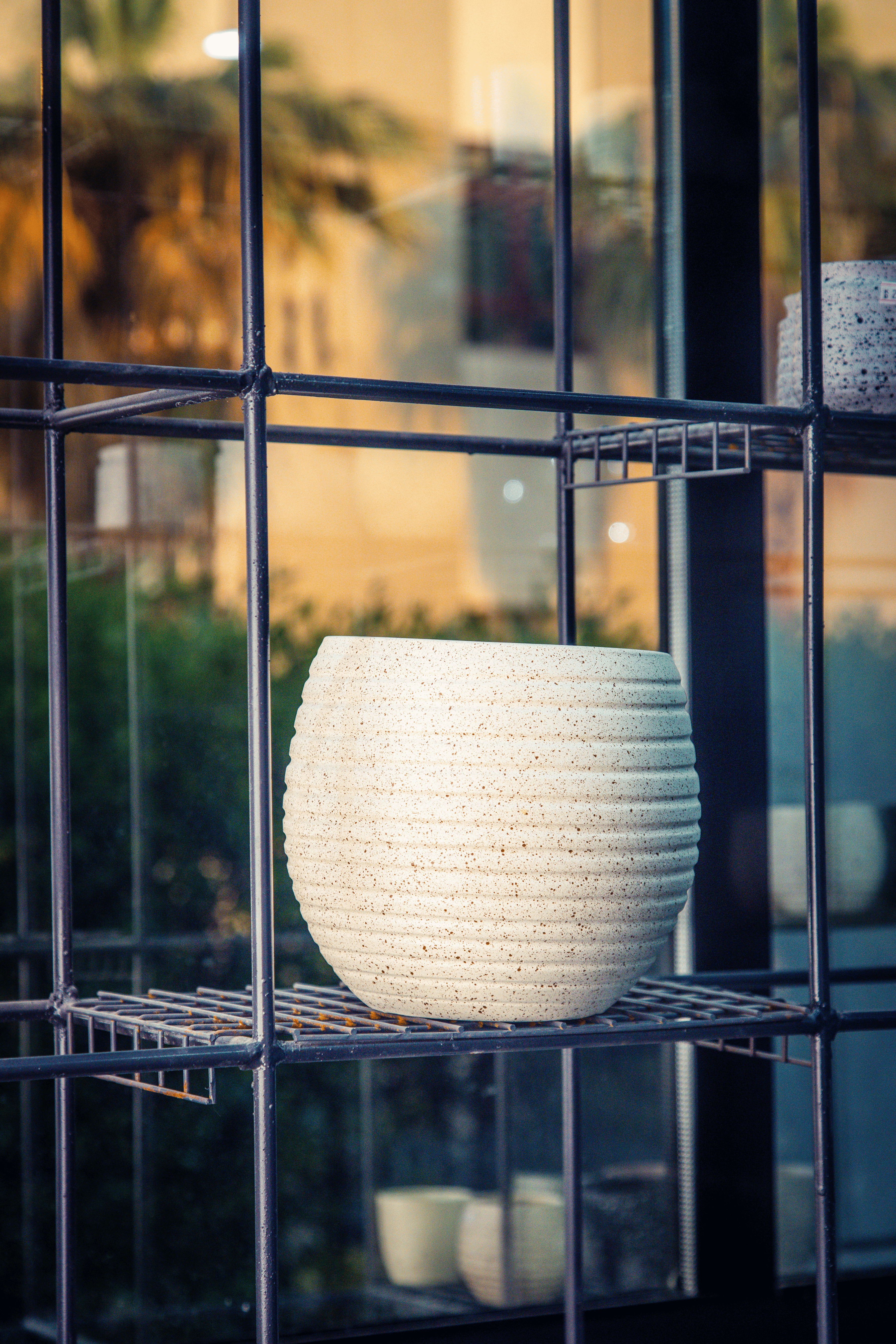 Small Table Pot