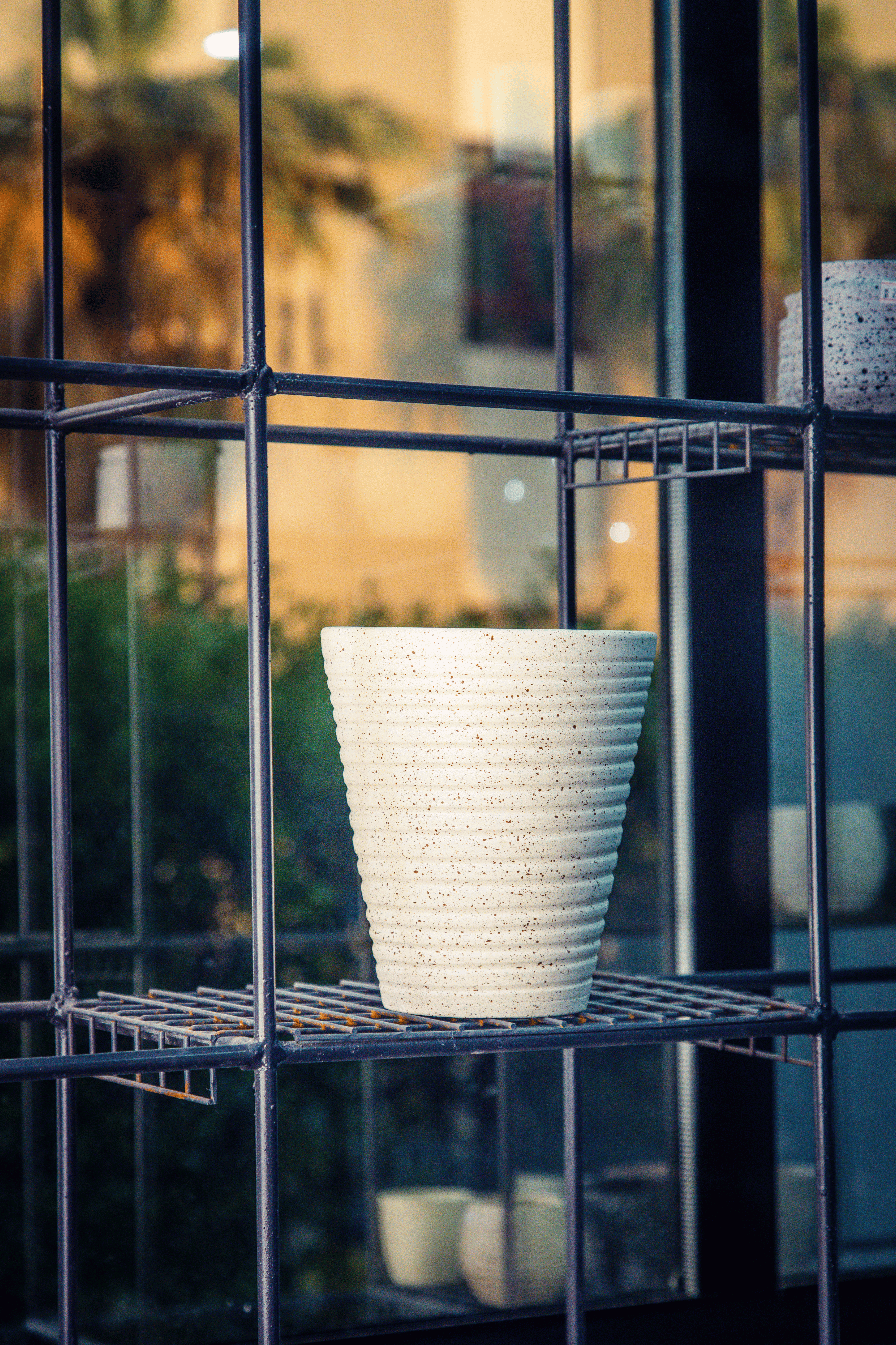 Small Table Pot