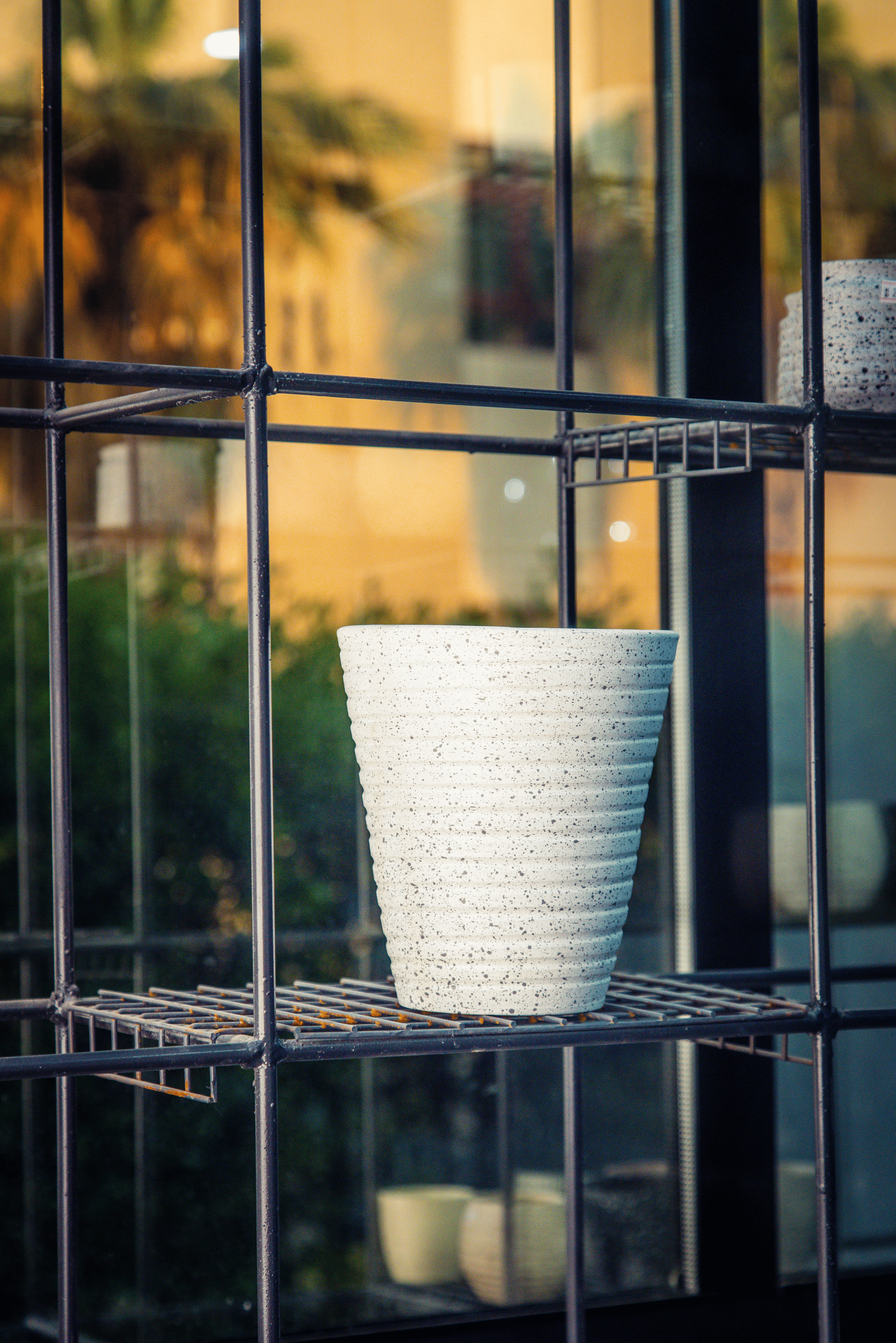 Small Table Pot